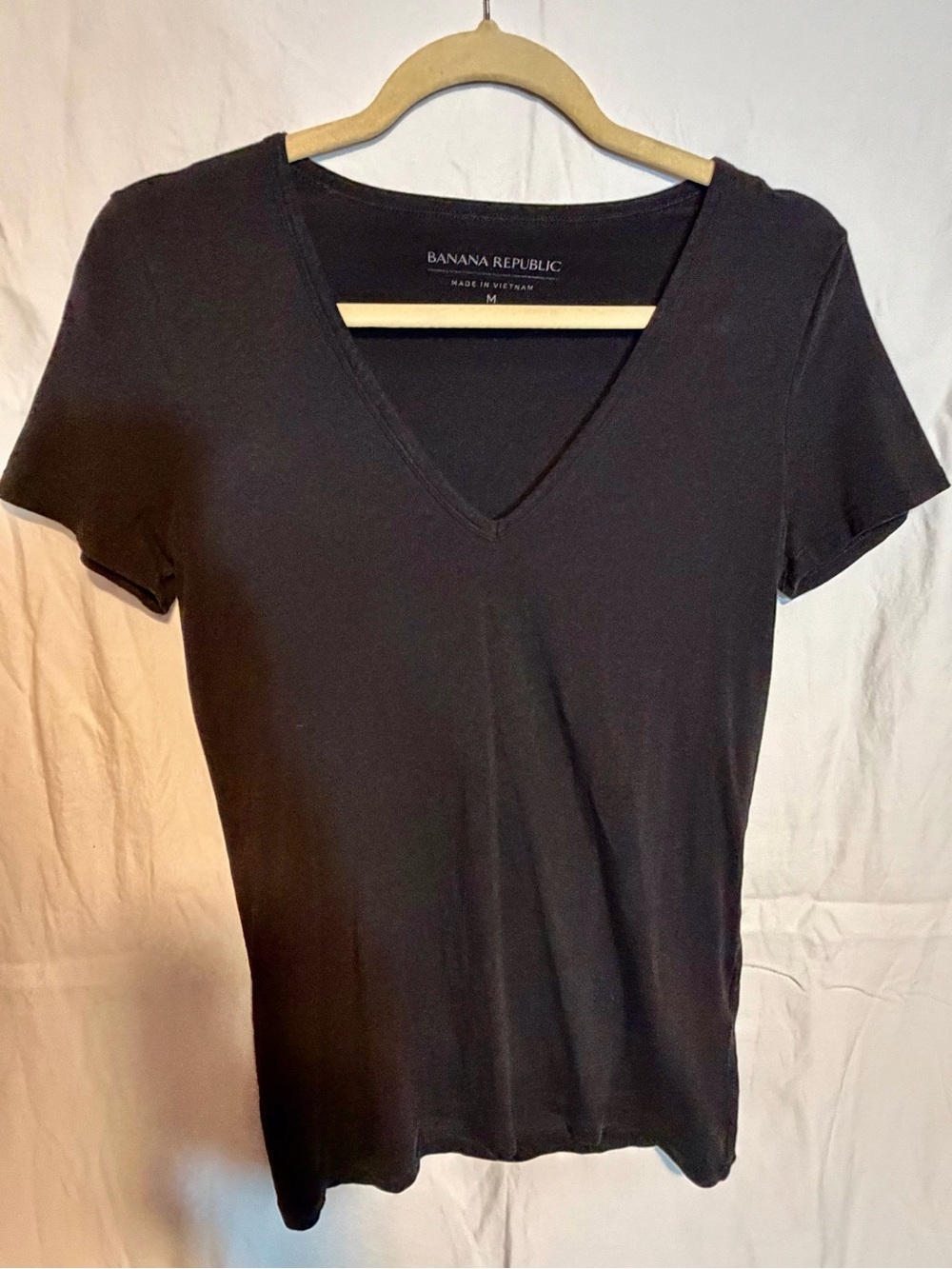 Banana Republic Black V-Neck Short Sleeve Tee